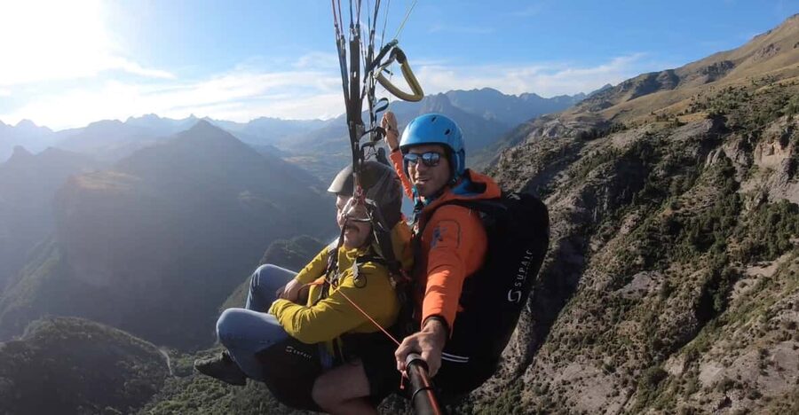 Panticosa: Pyrenees Paragliding Experience - Where this fits best in your Aragón trip
