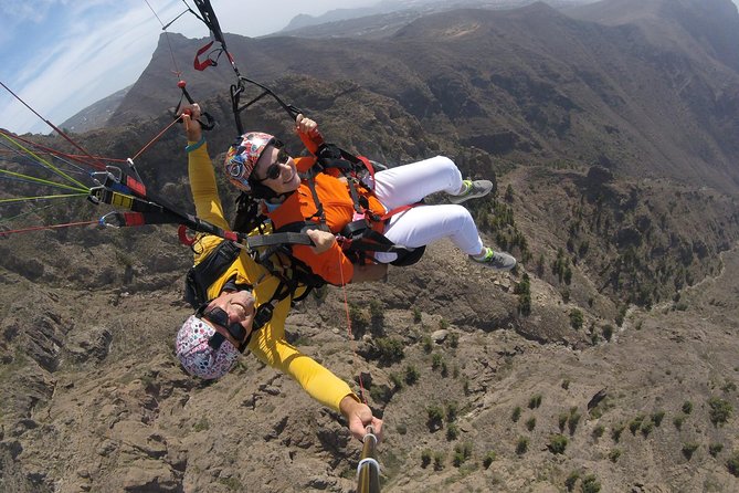 Paragliding Epic Experience in Tenerife with the Spanish Champion Team - Meet the Team: Champion Crew, English Support, and Real Enthusiasm