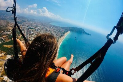 Paragliding Experience at the Peerless Cleopatra Beach - Gear and briefing: how safety works when you don’t speak pilot-perfect English