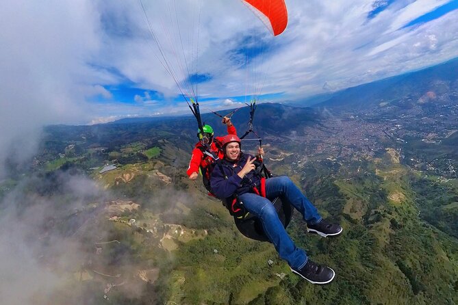 Paragliding flight in Medellin with expert pilots - The Runway Launch: Your First Step Into the Air