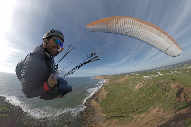 Paragliding Flight in Nazaré - The Pre-Flight Briefing: Where You Calm the Brain