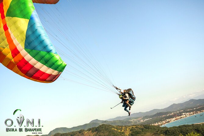 Paragliding flight with instructor in Florianópolis - The real schedule: 1.5 hours total for a 10 to 15 minute flight