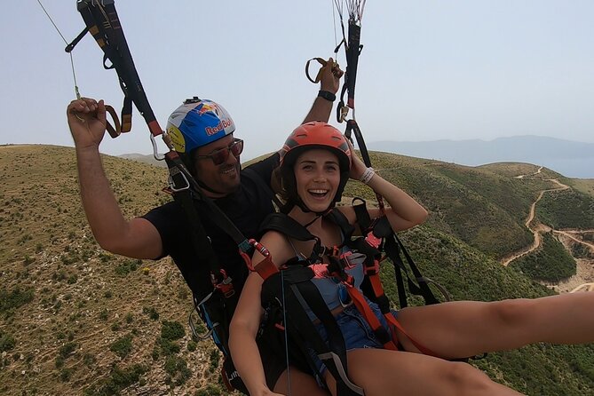 Paragliding Fly Tandem Vlora - The Flight Flow: Briefing, Takeoff, and Your First Views