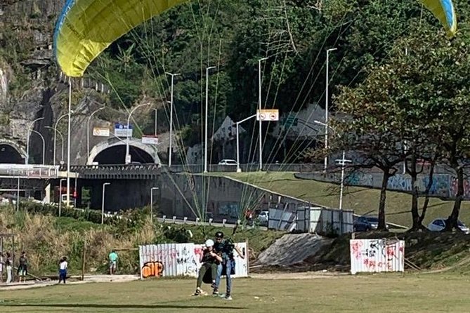 Paragliding in Rio de Janeiro - The calm-to-thrill rhythm you’ll actually feel