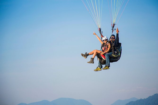 Paragliding in Valle de Bravo - Meeting at Flor de Mariá: getting set up without the stress