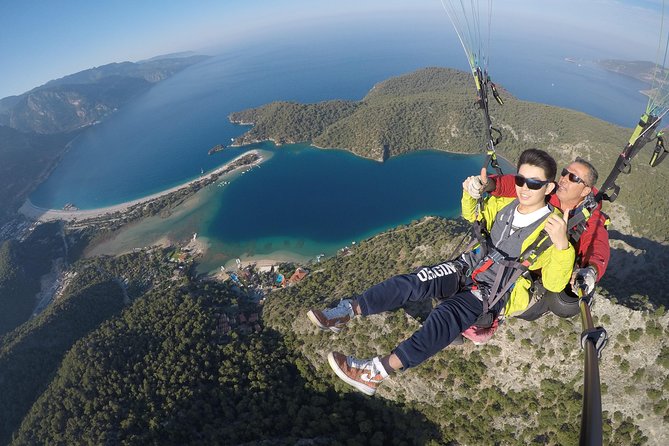 Paragliding Oludeniz Fethiye - Getting Up to Babadag: Air-Conditioned Ride and Pilot Selection