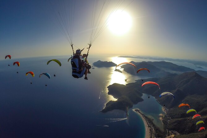 Paragliding Oludeniz - Fethiye - Babadag Mountain / TURKEY - Safety and the pilot connection: you’re not just strapped to someone