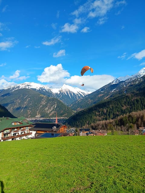 Paragliding Tandem Flight - Who This Paragliding Flight Is Best For