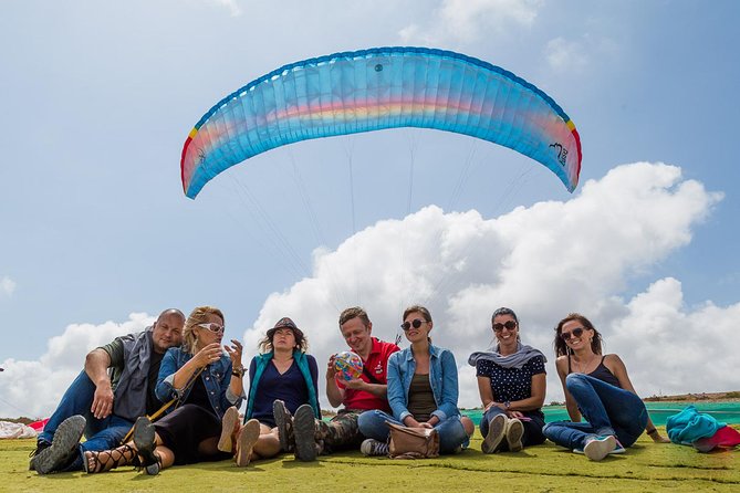 Paragliding Tandem Flight in Las Palmas de Gran Canaria - Timing, Transport, and a Small Group Day (Max 9)