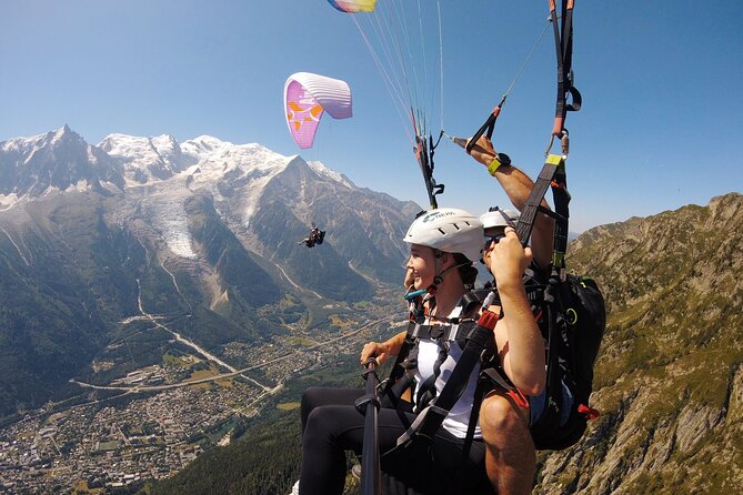 Paragliding Tandem Flight over the Alps in Chamonix - The Short Pre-Flight Lesson: Helmet On, Nerves Down