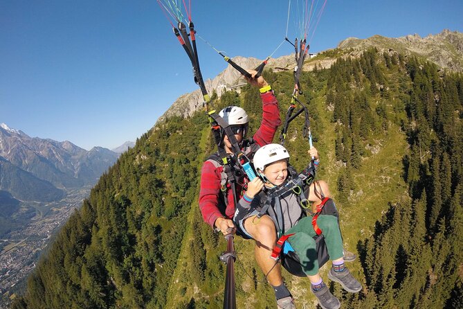 Paragliding Tandem Flight over the Alps in Chamonix - Group Size and Timing: How to Avoid the Most Common Hassle