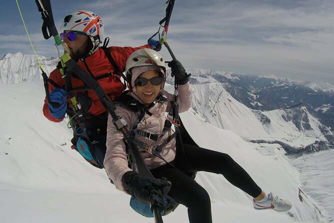 Paragliding tandem flights in Georgia - Weather Delays and Waiting: How to Handle It Without Getting Stressed