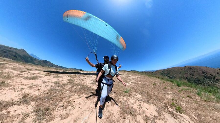 Paragliding Tandem Taormina + Video/Foto e GoPro + Acrobazia - Tandem Paragliding Over Taormina: the experience in plain terms
