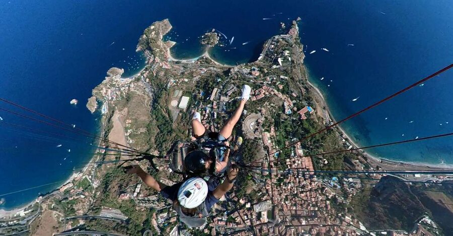 Paragliding Tandem Taormina + Video/Foto e GoPro + Acrobazia - Meeting point at Via Francesco Durante and what happens before takeoff