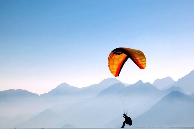 Paragliding Tour Baku - Your guides: the calm factor and Ali Abdullaev’s role