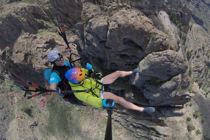 Premium Paragliding in Tenerife : Photos, videos and pickup included - Pickup and timing: where you’ll get collected