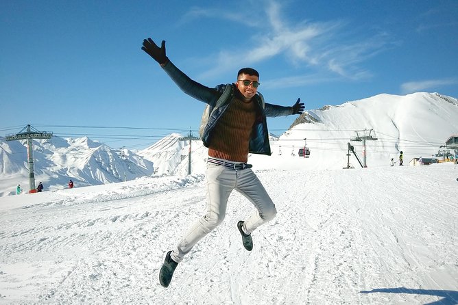 Private Full Day Tour In Kazbegi - Gudauri (Paragliding & Rafting) - Pasanauri: where the white and black Aragvi meet
