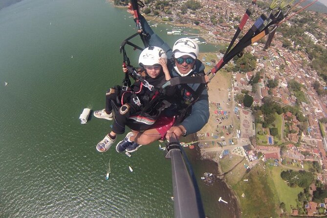 Private Paragliding Flight in Valle de Bravo with Instructor - Weather, Wind, and Timing: The Real Schedule Manager