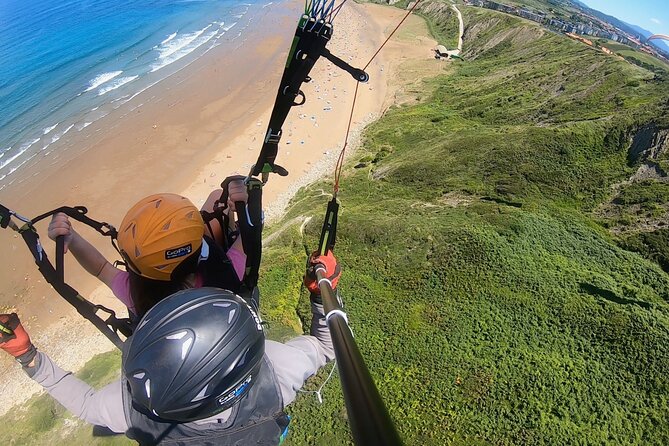 Private Tandem Paragliding Flight in Bizkaia - Why Barinatxe and Azkorri are a smart choice for a tandem flight