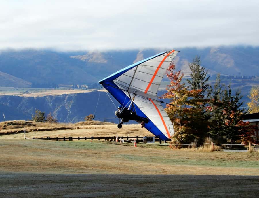 Queenstown: Tandem Hang Gliding Experience - From Check-In to Straps-On: What Happens Before You Launch