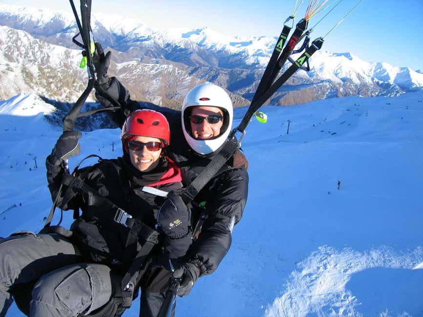 Queenstown: Tandem Paraglide - Winter - Coronet Peak 5400ft - Small group and English instruction: how the tour feels on the ground
