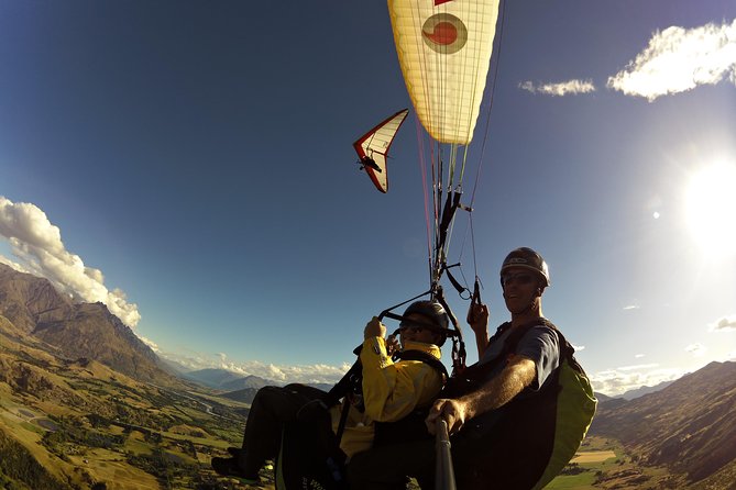 Queenstown Tandem Paragliding from Coronet Peak - The 90-Minute Flow from 1/45 Camp Street to the Sky