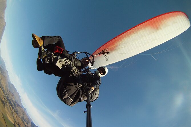 Queenstown Tandem Paragliding from Coronet Peak - In the Air: Tandem Paragliding Means You Ride, Not Wrestle