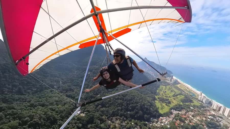 Rio de Janeiro: Hang Gliding or Paragliding Experience - Meet at São Conrado: Where Your Rio Flight Starts