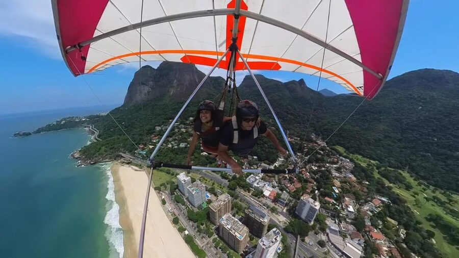 Rio de Janeiro: Hang Gliding or Paragliding Experience - The Actual Flying: Ocean Air, Forest Lines, and Rio From Above