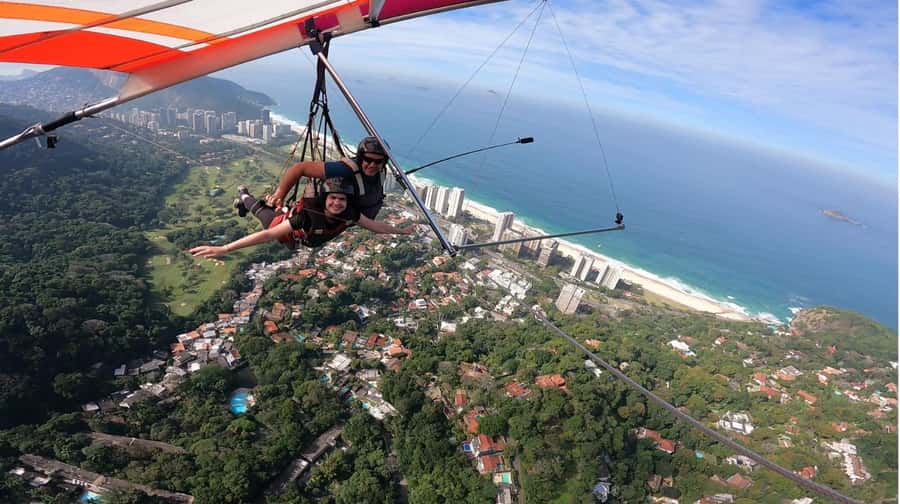Rio de Janeiro: Hang Gliding or Paragliding Experience - Landing Back on São Conrado: When the Flight Feels Like It Ends Too Soon