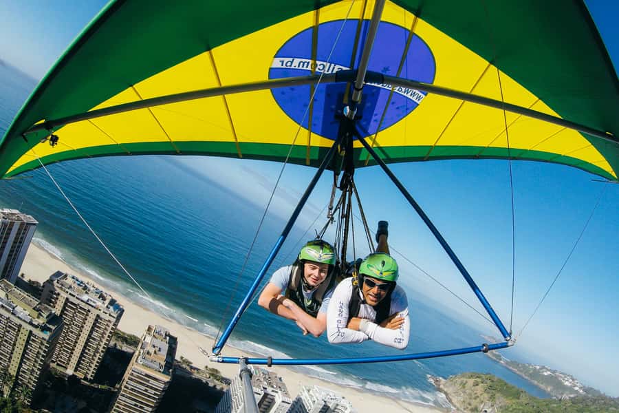 Rio de Janeiro: Hang Gliding Tandem Flight - Weather, timing, and why your flight window matters