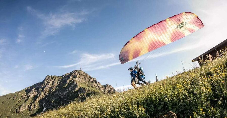 St Johann in Tirol: Tandem Paragliding - From St. Johanner Gondel to Orange Mountain High: the start you’ll actually remember