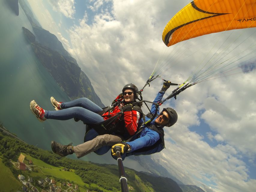 Stans: Tandem Paragliding Experience - The Flow of Your Day: Safety Briefing to First Lift-Off