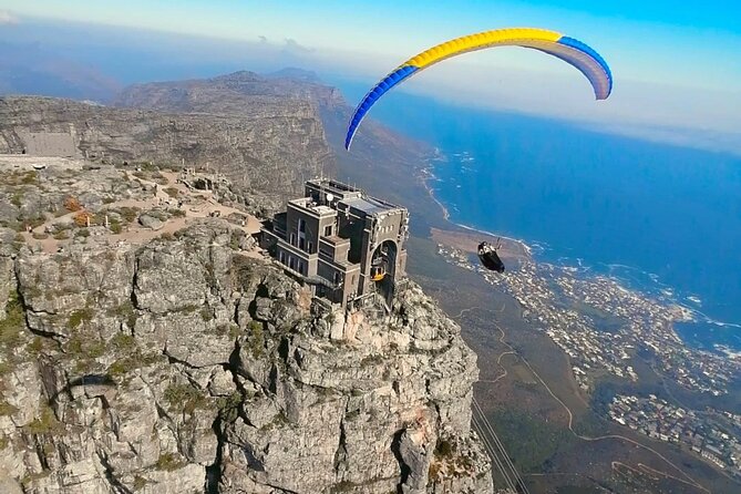 Tandem Paraglide Flight with Instructor - Urban paragliding over Cape Town: what you’re really buying