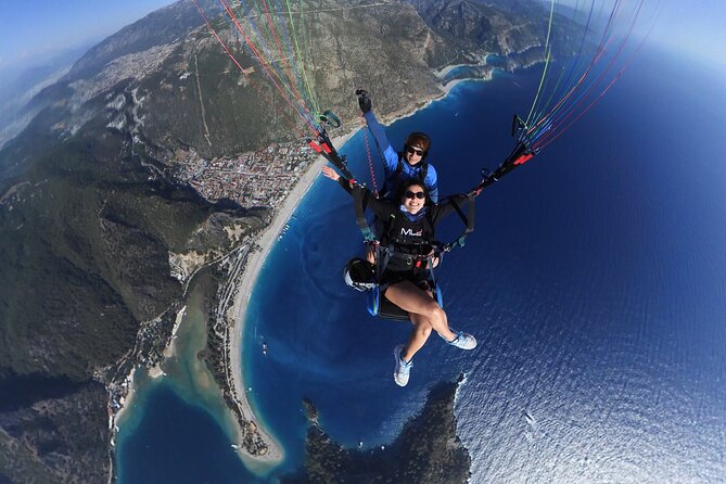 Tandem Paragliding Flight Experience Babadağ Mountain Fethiye - Tandem paragliding over Ölüdeniz, with Babadağ doing the heavy lifting
