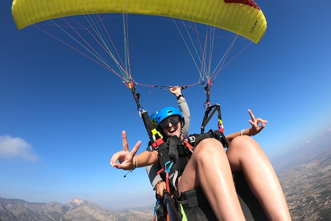 Tandem Paragliding Flight in Alicante and Santa Pola - From Carrer de Granada to Takeoff: How the ~2 Hours Work
