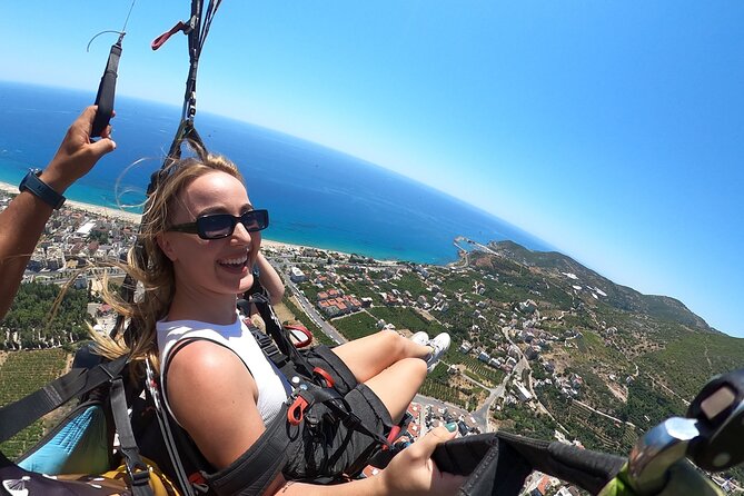 Tandem Paragliding in Alanya, Antalya Turkey with a Licensed Guide - The Takeoff and the Pilot Dynamic (Safety Meets Comfort)