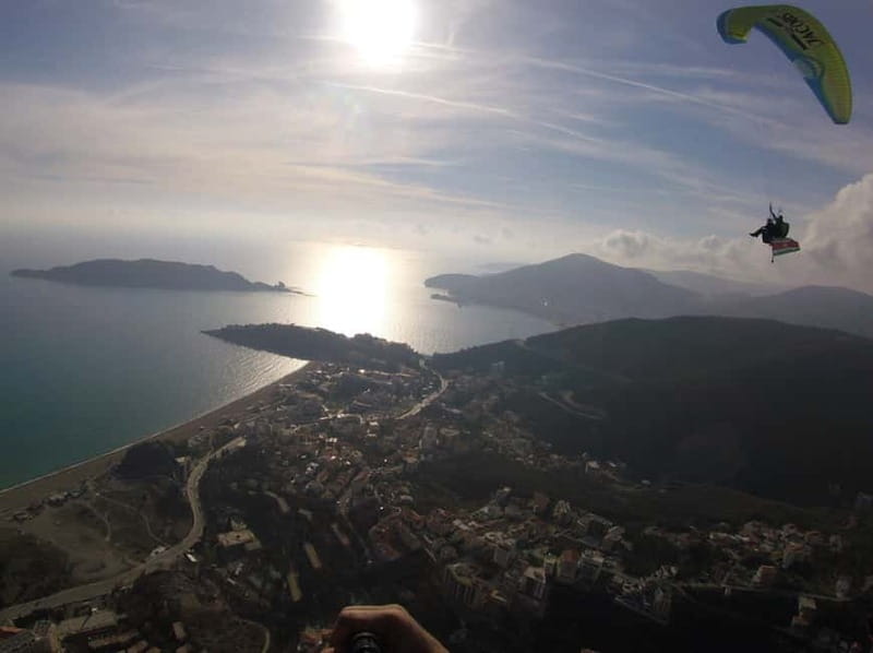 Tandem Paragliding in Budva with Expert Pilots/All-inclusive - Optional acrobatics over the sea (and how to decide)