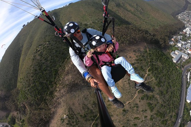 Tandem Paragliding in Cape Town - Landing Near the Ocean and Finishing Smoothly