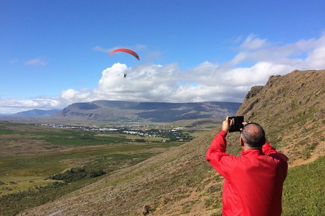 Tandem Paragliding over the Rugged Lava Fields at Blue Mountains - What You’ll See Over Reykjanesfólkvangur and the Blue Mountains Area
