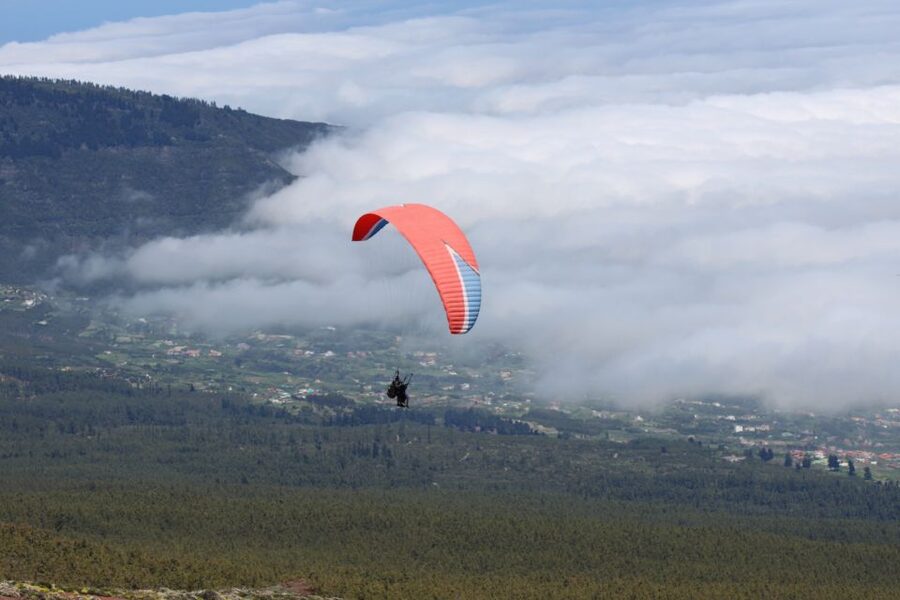 Tenerife: Acrobatic Paragliding Tandem Flight - The first minutes: takeoff, stable flight, and getting your bearings