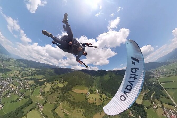 The Best Paragliding Tandem Flights in Zell am See Kaprun - Adrenaline Moves Without Turning It Into a Rollercoaster Chaos