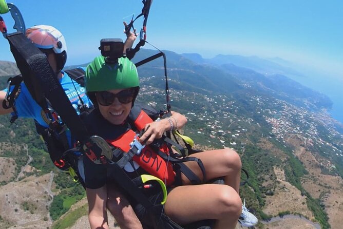 Two-seater paragliding Amalfi and Sorrento Coast Monte Faito - Monte Faito to Castellammare: the simple flow of your flight