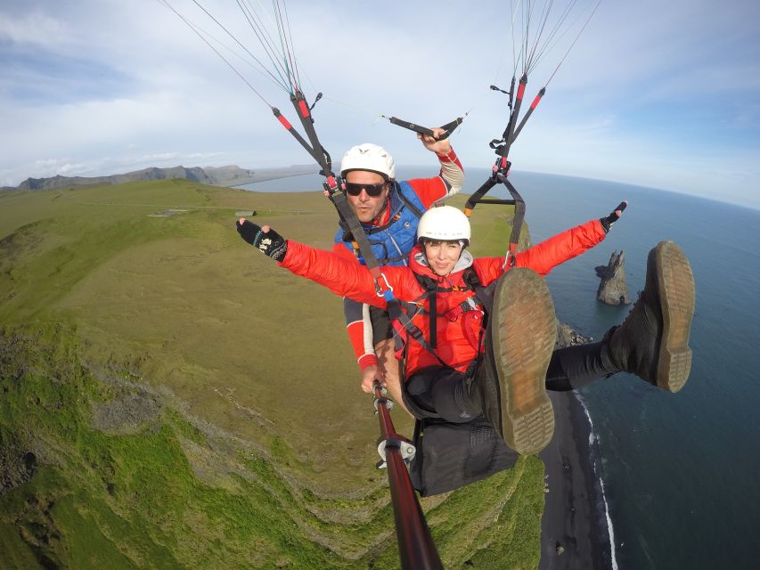 Vík: Paragliding Tandem Flight - How tandem paragliding works: wing inflation, checks, then your first step