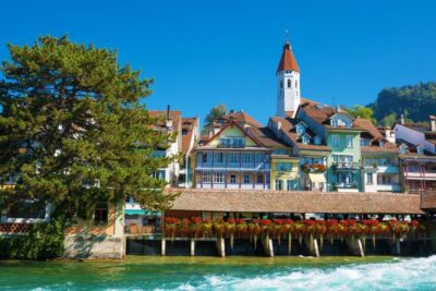 Zurich: Day trip to Interlaken incl. tandem paragliding - Confidence vs. reality: who should (and shouldn’t) choose tandem paragliding